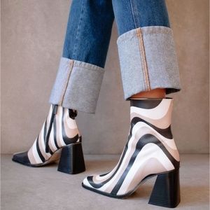 Alohas South Kaleidoscope Boots